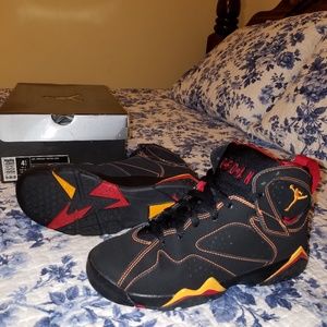Air Jordan 7 Retro shoes